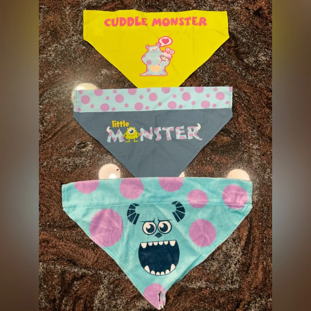 Disney Tails Bandana set for dogs- Monsters Inc.